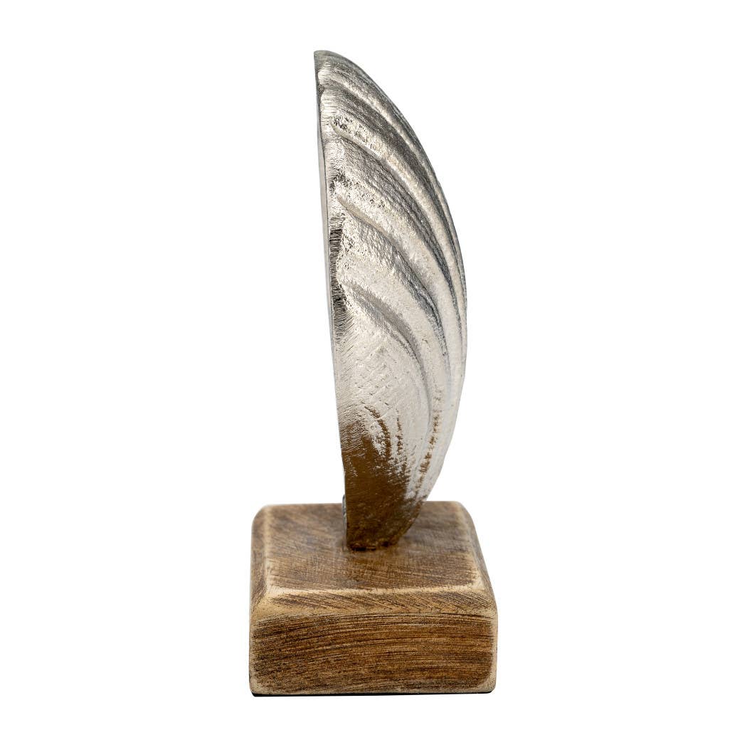 Silver 7 in. Metal Novelty Coastal Ribbed Seashell with Base