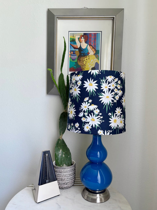 White Daises Lamp (Custom Shade)